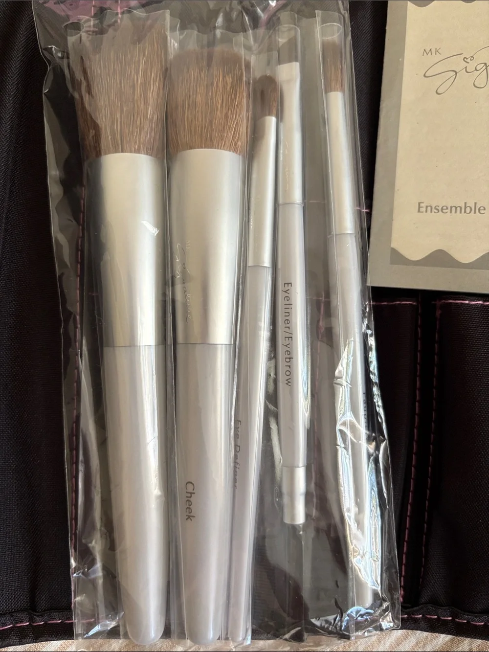 3/30$ 🦋 Mary Kay Signature Black and Pink Travel makeup Brush Set with Case